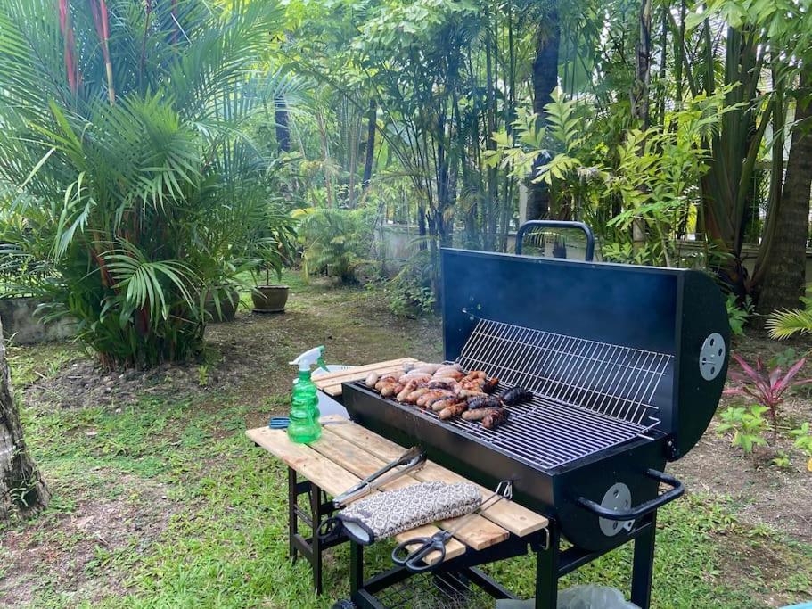 A Lovely 2-3 Bed Only 300m Walk To Bangtao Casa de férias *